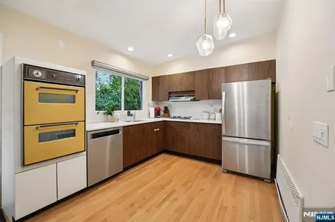208 Prospect Avenue Oradell NJ 07649