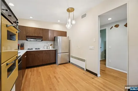 208 Prospect Avenue Oradell NJ 07649
