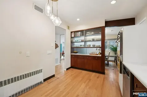 208 Prospect Avenue Oradell NJ 07649
