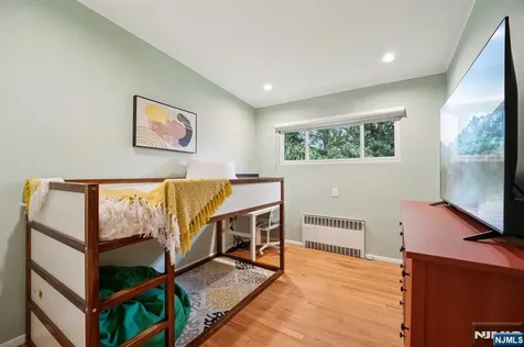 208 Prospect Avenue Oradell NJ 07649