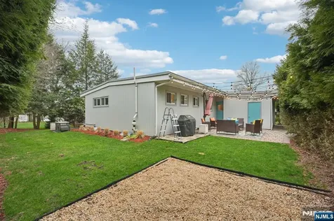 208 Prospect Avenue Oradell NJ 07649