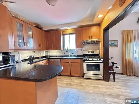 799 2nd Street Secaucus NJ 07094