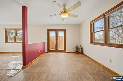 125 Merritt Avenue Bergenfield NJ 07621