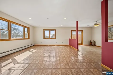 125 Merritt Avenue Bergenfield NJ 07621