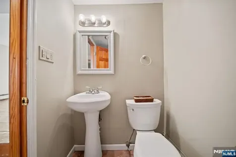 125 Merritt Avenue Bergenfield NJ 07621