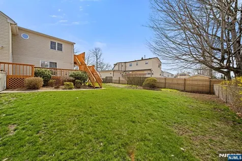 125 Merritt Avenue Bergenfield NJ 07621
