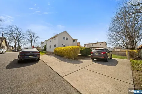 125 Merritt Avenue Bergenfield NJ 07621