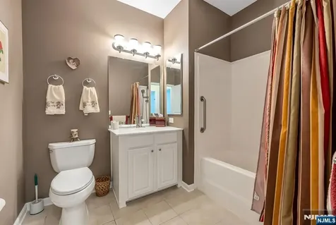 5201 Warrens Way Wanaque NJ 07465