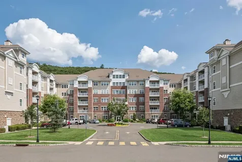 5201 Warrens Way Wanaque NJ 07465
