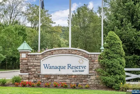 5201 Warrens Way Wanaque NJ 07465