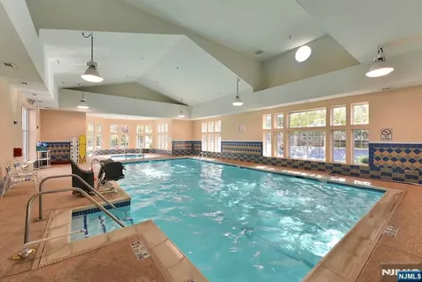 5201 Warrens Way Wanaque NJ 07465