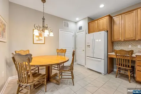 5201 Warrens Way Wanaque NJ 07465