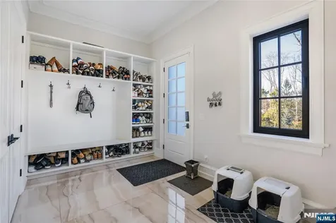 6 Deertrail Road Saddle River NJ 07458