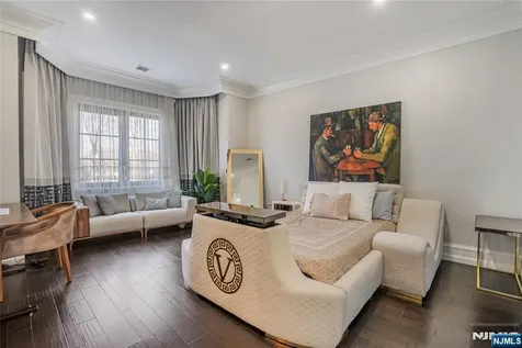 6 Deertrail Road Saddle River NJ 07458
