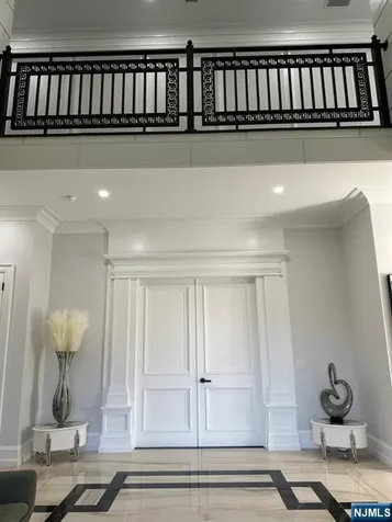 6 Deertrail Road Saddle River NJ 07458