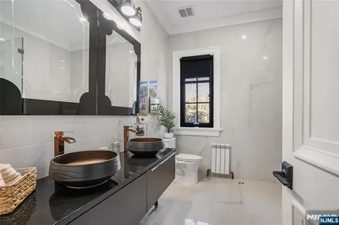 6 Deertrail Road Saddle River NJ 07458