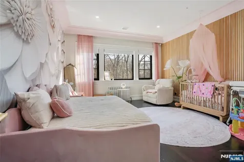 6 Deertrail Road Saddle River NJ 07458