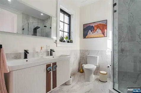 6 Deertrail Road Saddle River NJ 07458