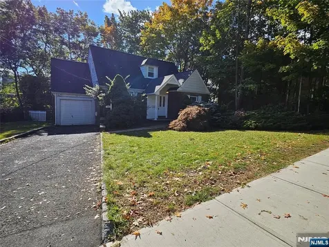 55 Rutgers Place River Edge NJ 07661