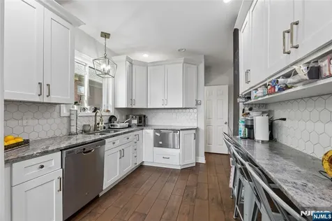 440 Brook Avenue Passaic NJ 07055