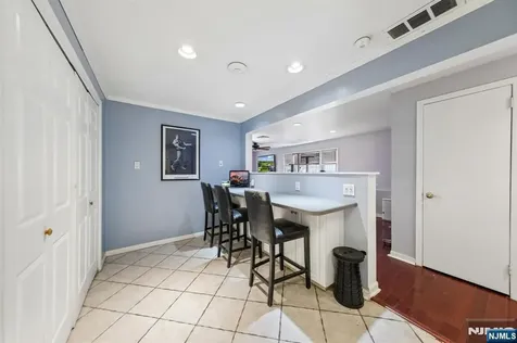 2 Caryn Place Fairfield NJ 07004