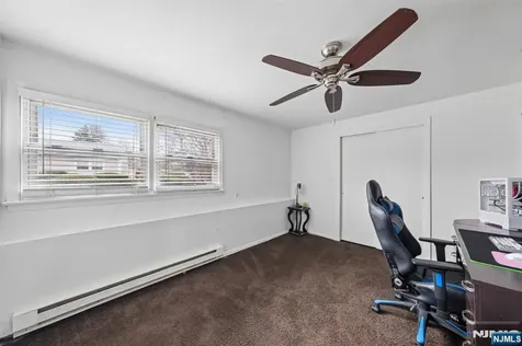 2 Caryn Place Fairfield NJ 07004