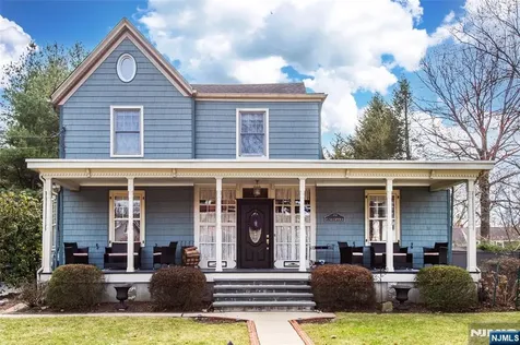 151 Washington Avenue Hillsdale NJ 07642