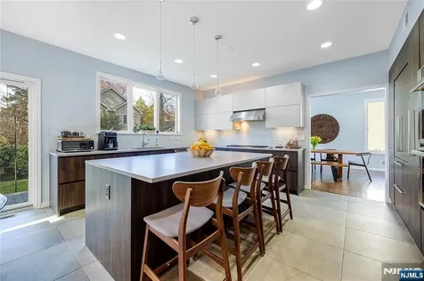 87 Monroe Avenue Cresskill NJ 07626