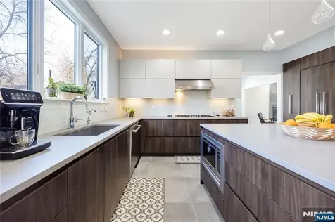 87 Monroe Avenue Cresskill NJ 07626