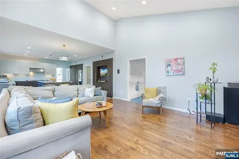 87 Monroe Avenue Cresskill NJ 07626