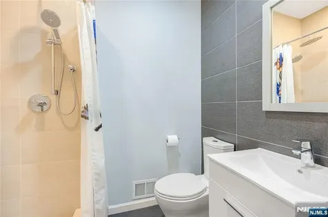 87 Monroe Avenue Cresskill NJ 07626