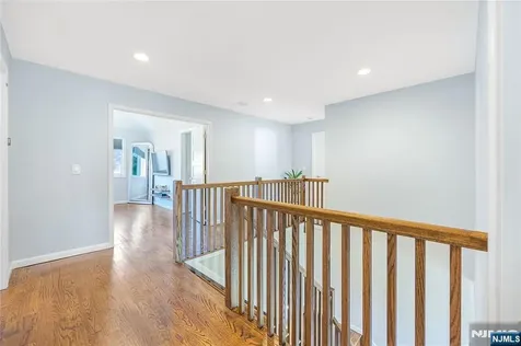 87 Monroe Avenue Cresskill NJ 07626