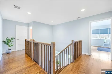 87 Monroe Avenue Cresskill NJ 07626