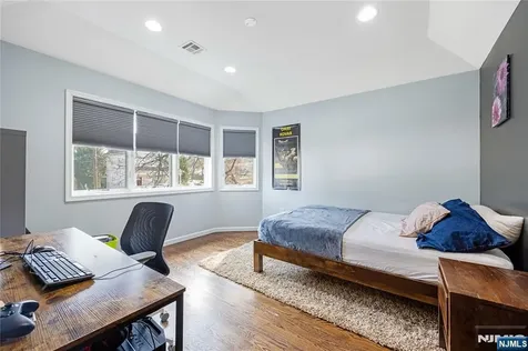 87 Monroe Avenue Cresskill NJ 07626