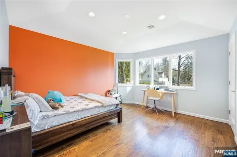 87 Monroe Avenue Cresskill NJ 07626