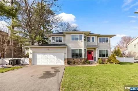 87 Monroe Avenue Cresskill NJ 07626