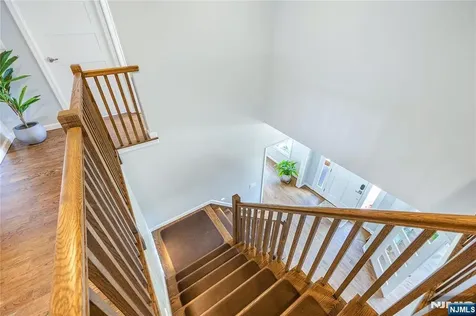87 Monroe Avenue Cresskill NJ 07626