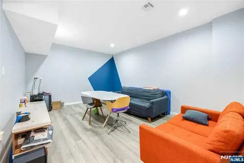 87 Monroe Avenue Cresskill NJ 07626