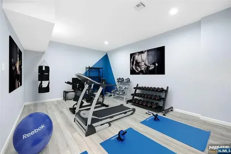 87 Monroe Avenue Cresskill NJ 07626