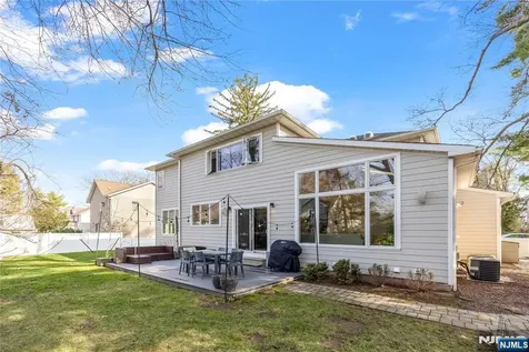 87 Monroe Avenue Cresskill NJ 07626