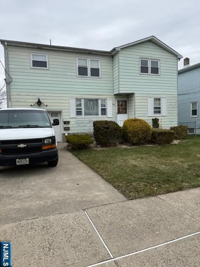 293 Adriana Street Saddle Brook NJ 07663