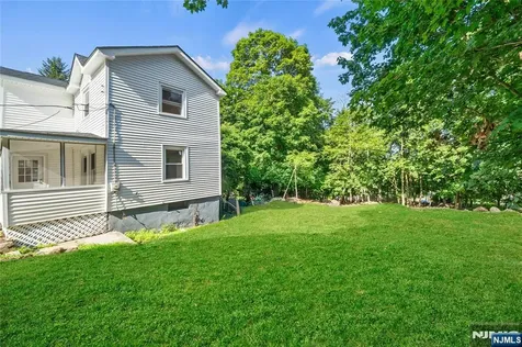 20 Ella Street Bloomingdale NJ 07403
