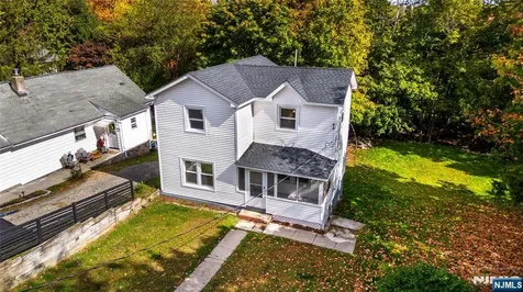 20 Ella Street Bloomingdale NJ 07403