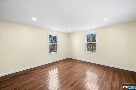 20 Ella Street Bloomingdale NJ 07403