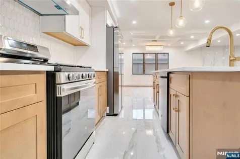 468 Morse Avenue Ridgefield NJ 07657