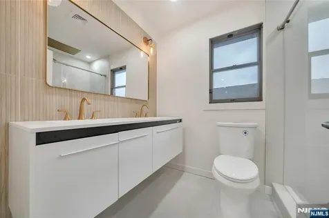 468 Morse Avenue Ridgefield NJ 07657
