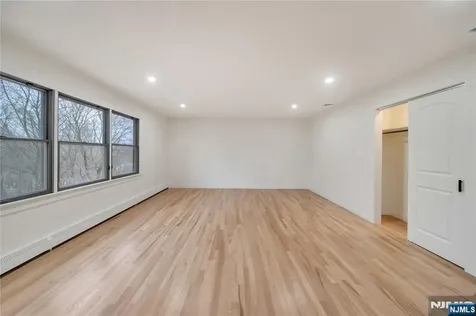 468 Morse Avenue Ridgefield NJ 07657