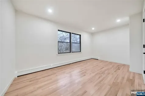 468 Morse Avenue Ridgefield NJ 07657