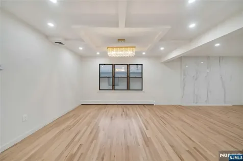 468 Morse Avenue Ridgefield NJ 07657