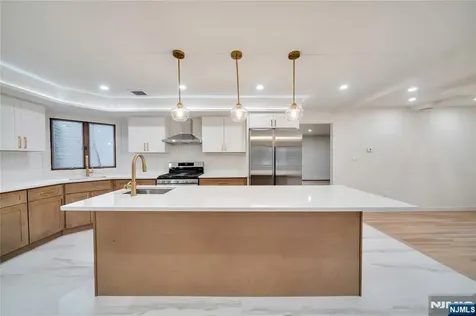 468 Morse Avenue Ridgefield NJ 07657